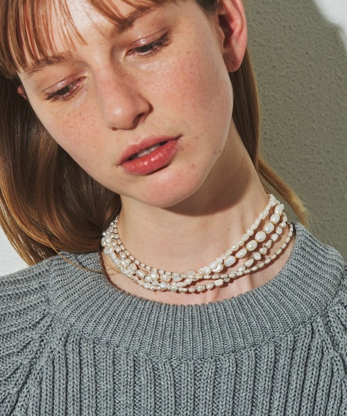 loni(ロニ)の「Crop baroque pearl combi necklace(淡水パールチョーカー/ネックレス)(ネックレス・レディース・ゴールド・FREE)」の22枚目の写真