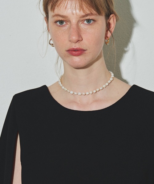 loni(ロニ)の「Crop baroque pearl combi necklace(淡水パールチョーカー/ネックレス)(ネックレス・レディース・ゴールド・FREE)」の20枚目の写真