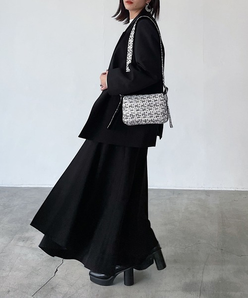 PAGEBOY（ページボーイ）の「アシメフレアスカート / セットアップ対応（スカート・レディース・グレー/グレイッシュベージュ/ブラック・FREE）」の6枚目の写真