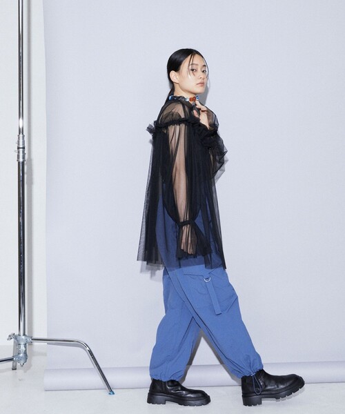 Firsthand（ファーストハンド）の「Firsthand/ファーストハンド リサイクルナイロン カーゴパンツ（カーゴパンツ・レディース・サックスブルー/ブラック/オフホワイト・FREE）」の5枚目の写真