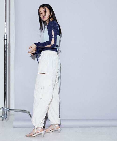 Firsthand（ファーストハンド）の「Firsthand/ファーストハンド リサイクルナイロン カーゴパンツ（カーゴパンツ・レディース・サックスブルー/ブラック/オフホワイト・FREE）」の9枚目の写真