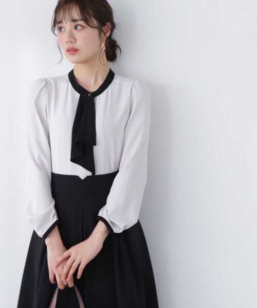 PROPORTION BODY DRESSING（プロポーションボディドレッシング）の「ラッフルボウタイブラウス / 1213110303（シャツ/ブラウス・レディース・ダークグレー/ホワイト/グレー・SMALL/MEDIUM）」の5枚目の写真