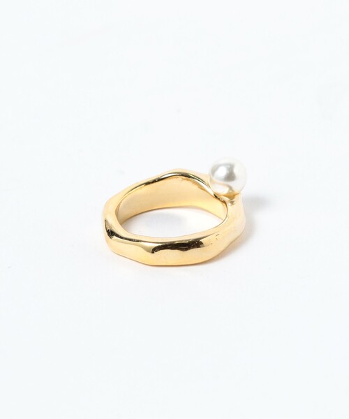 Ray BEAMS（レイビームス）の「Chalulu / シングル パール リング（リング・レディース・シルバー/ゴールド・ONE SIZE）」の6枚目の写真