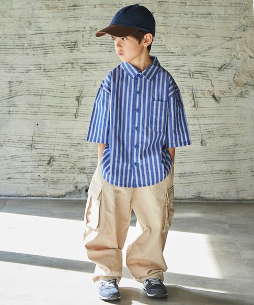 PAIRMANON STREET（ペアマノンストリート）の「【PAIRMANON STREET】ユニセックスビッグシルエットブロードストライプ半袖 シャツ（シャツ/ブラウス・キッズ・ホワイト/ネイビー/ブルー/ブラック・120/110/140/90/130/100/150/160）」の12枚目の写真