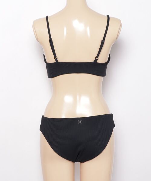 Hurley （ハーレー）の「Hurley/ハーレー  無地/リブ素材/マルチボーダー柄/バンドゥビキニ   WSM2320045（水着・レディース・ブラック/ホワイト系その他2/ネイビー/オレンジ系その他/ネイビー×ホワイト・S/M）」の7枚目の写真