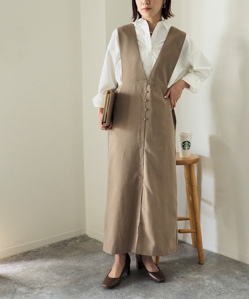 Riberry（リベリー）の「前後2WAY ロングジャンパースカート（ジャンパースカート・レディース・ブラック/グレイッシュベージュ・MEDIUM）」の11枚目の写真