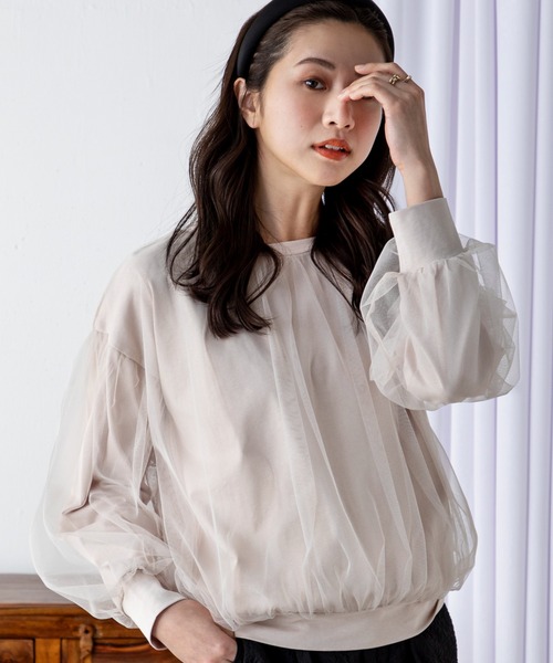 MILLION CARATS(ミリオンカラッツ)の「チュールレイヤードショートトップス(Tシャツ/カットソー・レディース・ベージュ/チャコールグレー/オフホワイト・FREE)」の3枚目の写真