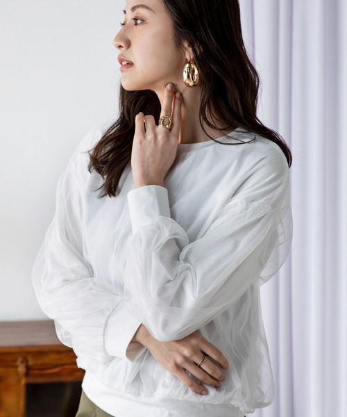 MILLION CARATS(ミリオンカラッツ)の「チュールレイヤードショートトップス(Tシャツ/カットソー・レディース・ベージュ/チャコールグレー/オフホワイト・FREE)」の1枚目の写真