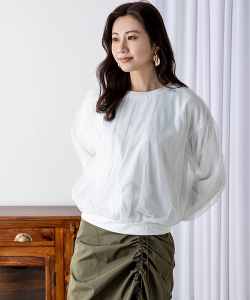 MILLION CARATS(ミリオンカラッツ)の「チュールレイヤードショートトップス(Tシャツ/カットソー・レディース・ベージュ/チャコールグレー/オフホワイト・FREE)」の5枚目の写真