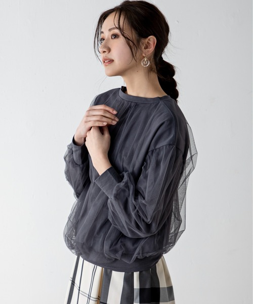 MILLION CARATS(ミリオンカラッツ)の「チュールレイヤードショートトップス(Tシャツ/カットソー・レディース・ベージュ/チャコールグレー/オフホワイト・FREE)」の7枚目の写真