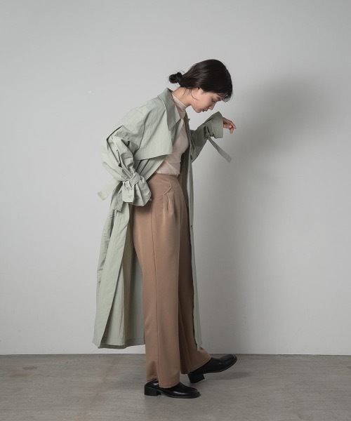 Amiur(エミレ)の「round collar tuck sleeve trench coat(トレンチコート・レディース・ベージュ/アイボリー/ミント・FREE)」の14枚目の写真
