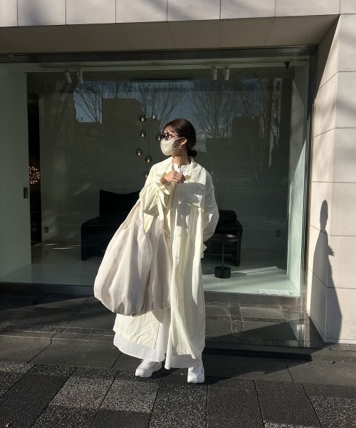 Amiur(エミレ)の「round collar tuck sleeve trench coat(トレンチコート・レディース・ベージュ/アイボリー/ミント・FREE)」の18枚目の写真