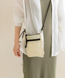 SMELLY | ハッスイジップサコッシュ(ショルダーバッグ)