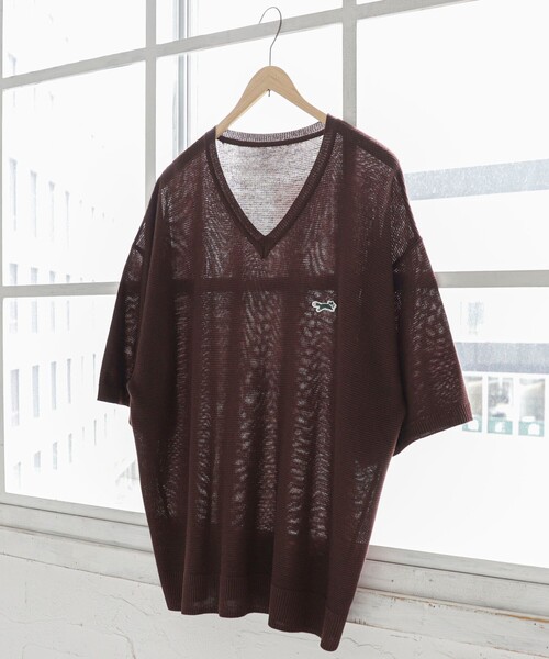 PENNEYS（ぺニーズ）の「PENNEYS（ぺニーズ）別注　The　FOX　ニットTシャツ（WEB限定カラー）（Tシャツ/カットソー・メンズ・パープル/オフホワイト/ブラック/ダークグリーン/ダークブラウン・L/S/M/XL）」の4枚目の写真