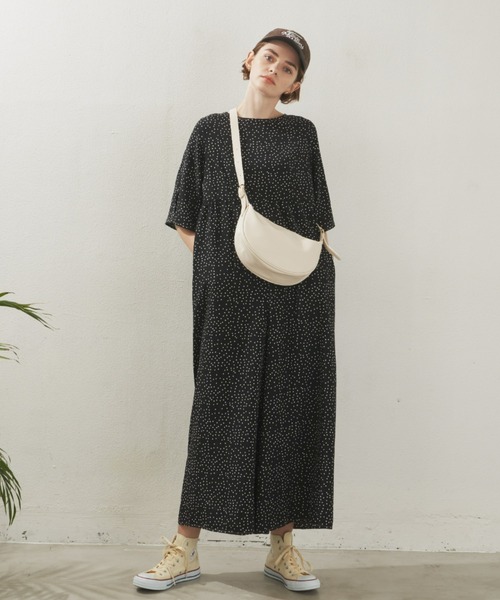 Unitage(ユニテージ)の「ワイドシルエットオールインワン(サロペット/オーバーオール・レディース・ネイビー/ブラック・FREE)」の18枚目の写真