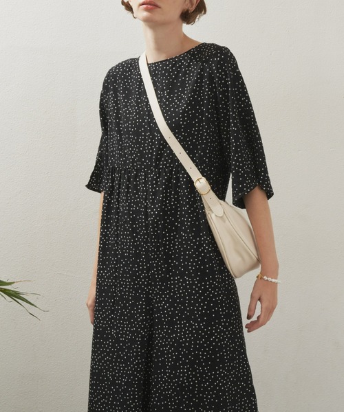 Unitage(ユニテージ)の「ワイドシルエットオールインワン(サロペット/オーバーオール・レディース・ネイビー/ブラック・FREE)」の14枚目の写真