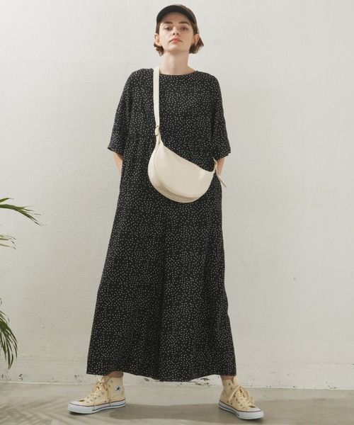 Unitage(ユニテージ)の「ワイドシルエットオールインワン(サロペット/オーバーオール・レディース・ネイビー/ブラック・FREE)」の3枚目の写真