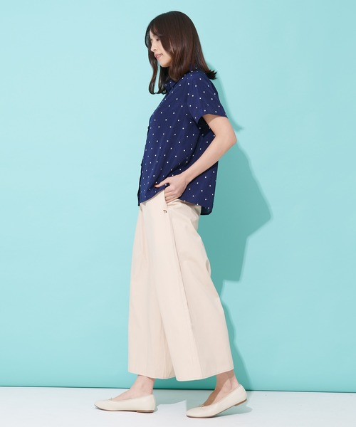 Arnold Palmer(アーノルドパーマー)の「コンパクト ドット シャツ(シャツ/ブラウス・レディース・ホワイト系その他/ネイビー系・S/L/M)」の6枚目の写真