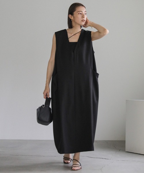 select MOCA（セレクトモカ）の「ポケットデザインVネックボリューム