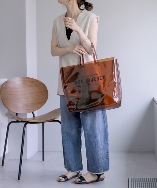 PUAL CE CIN（ピュアルセシン）の「ロゴプリントクリアバッグ（トートバッグ・レディース・ホワイト系/ブラウン系・FREE）」の4枚目の写真