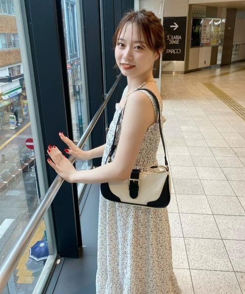 セール】【サイズ調整可】小花柄シャーリングロングタンク