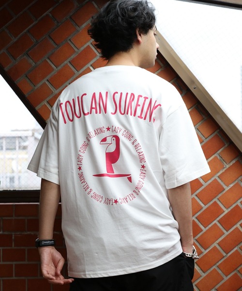 Toucan Surfing(トゥーカンサーフィン)の「ToucanSurfing プリント半袖Tシャツ(Tシャツ/カットソー・メンズ・ホワイト/グリーン/チャコール/ネイビー・MEDIUM/X-LARGE/LARGE)」の2枚目の写真