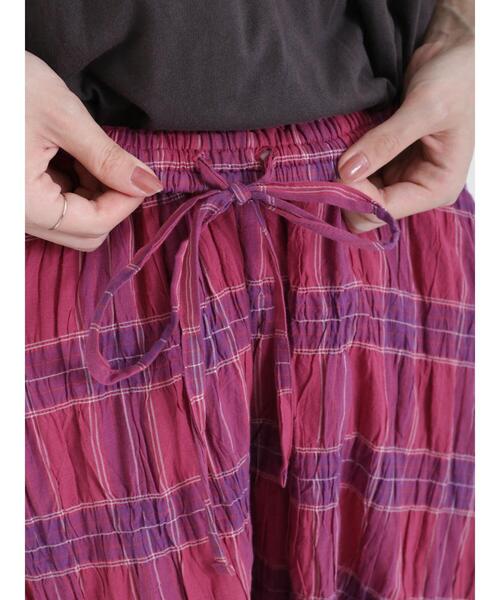Samansa Mos2（サマンサ モスモス）の「インドチェック柄ワッシャースカート（スカート・レディース・チャコールグレー/ブルー/グリーン/イエロー/パープル・F）」の17枚目の写真