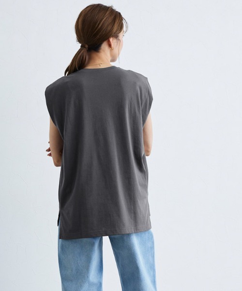 Pierrot(ピエロ)の「ショルダータックTシャツ(Tシャツ/カットソー・レディース・チャコール/ブラック/グレイッシュベージュ/オフホワイト・L/M)」の7枚目の写真