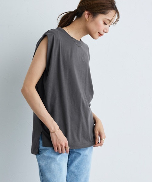 Pierrot(ピエロ)の「ショルダータックTシャツ(Tシャツ/カットソー・レディース・チャコール/ブラック/グレイッシュベージュ/オフホワイト・L/M)」の8枚目の写真