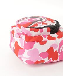 A BATHING APE（アベイシングエイプ）の「ABC CAMO SHARK MINI BAG M
