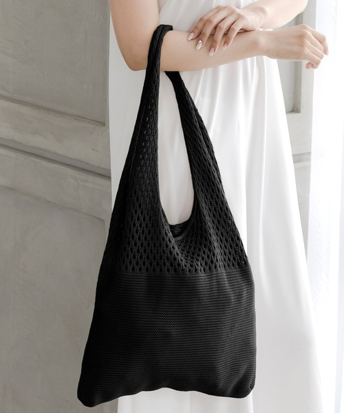 Julia Boutique(ジュリアブティック)の「クロシェニットトートバッグ/L00025(トートバッグ・レディース・ブラック/ベージュ/ブラウン・ONE)」の2枚目の写真