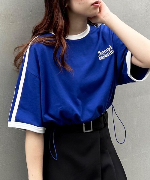 INGNI(イング)の「裾ドロスト胸ロゴ袖ラインリンガーTシャツ(Tシャツ/カットソー・レディース・ブラック/ブルー/オフホワイト・M)」の3枚目の写真