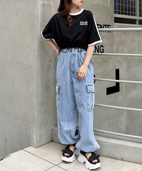 INGNI(イング)の「裾ドロスト胸ロゴ袖ラインリンガーTシャツ(Tシャツ/カットソー・レディース・ブラック/ブルー/オフホワイト・M)」の15枚目の写真