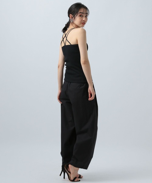 BAYFLOW（ベイフロー）の「カップ付きキャミ（キャミソール・レディース・オフホワイト/ブラック/グレイッシュベージュ・MEDIUM）」の13枚目の写真