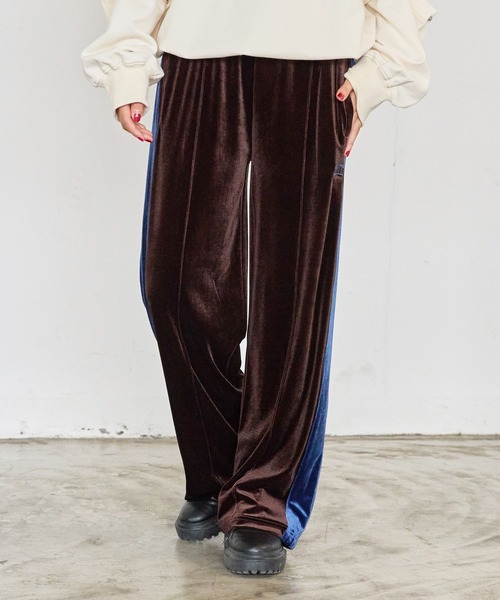 PBLIM（ページボーイリム）の「PBLIM/ベロアラインパンツ（その他パンツ・レディース・ブラック/ブラウン/グリーン・MEDIUM/LARGE）」の19枚目の写真