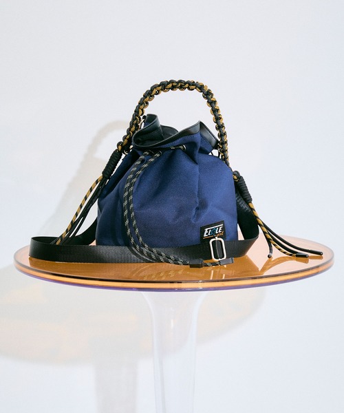 ELLEgirl（エルガール）の「パラコード巾着ミニショルダーバッグ【ELLEgirl/エル ガール】（ハンドバッグ・レディース・ネイビー/ベージュ/ブラック・FREE）」の5枚目の写真