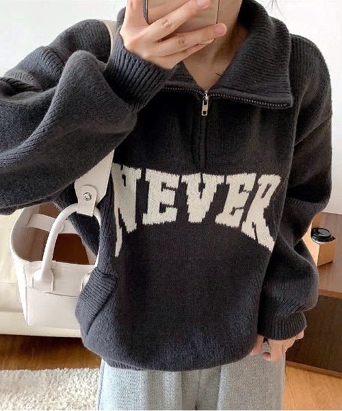 セール】NEVERロゴハーフジップニットトップス（ニット/セーター