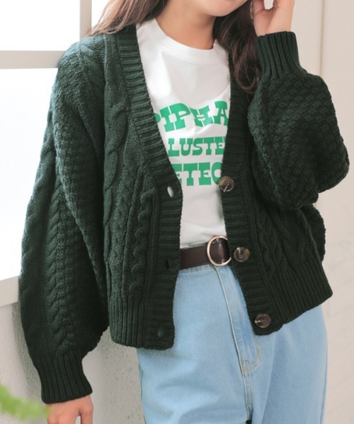 ad thie(アドティエ)の「パフスリーブ Vネック ニットカーディガン(カーディガン/ボレロ・レディース・アイボリー/ピンクベージュ/ブラック/ライトベージュ/キャメル/マスタード/イエロー/グレー/ダークグリーン/ナチュラル・MEDIUM)」の6枚目の写真