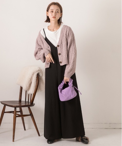 ad thie(アドティエ)の「パフスリーブ Vネック ニットカーディガン(カーディガン/ボレロ・レディース・アイボリー/ピンクベージュ/ブラック/ライトベージュ/キャメル/マスタード/イエロー/グレー/ダークグリーン/ナチュラル・MEDIUM)」の17枚目の写真