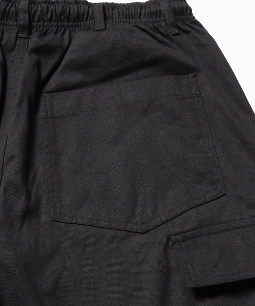 ROOPTOKYO(ループトウキョウ)の「ワイドカーゴパンツ(カーゴパンツ・メンズ・ブラック/カーキ/オフホワイト・L/M/XL)」の9枚目の写真
