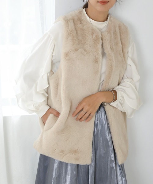 Bou Jeloud(ブージュルード)の「エコファーミドル丈ベスト(ベスト・レディース・グレイッシュベージュ/アイボリー/モカ・FREE)」の15枚目の写真