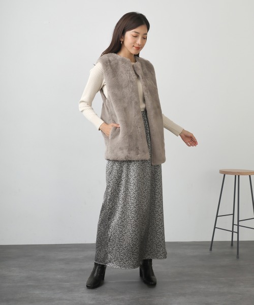 Bou Jeloud(ブージュルード)の「エコファーミドル丈ベスト(ベスト・レディース・グレイッシュベージュ/アイボリー/モカ・FREE)」の22枚目の写真