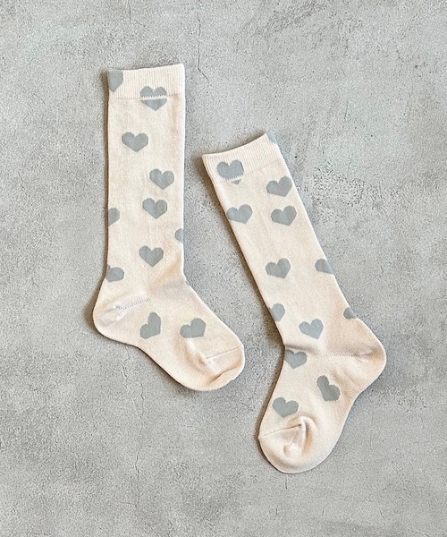 MARKEY'S（マーキーズ）の「ハイソックス/heart（14～18cm）（ソックス/靴下・キッズ・レッド/オフホワイト・M）」の2枚目の写真