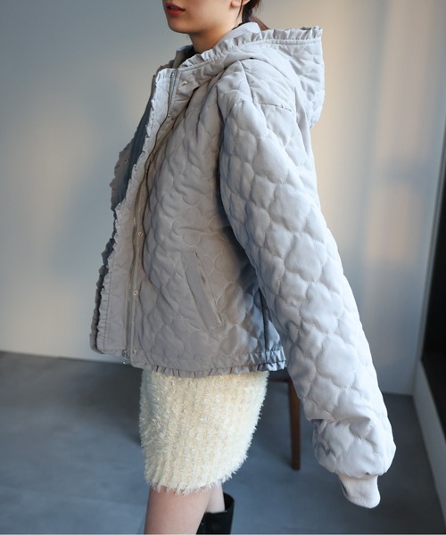 GUCCI フリルパールキルティングジャケット　レア GUCCI フリルパールキルティングジャケット レア