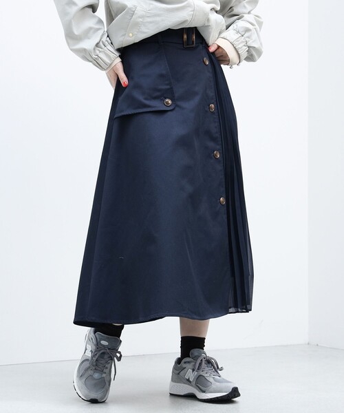 BEAMS HEART（ビームスハート）の「BEAMS HEART / プリーツミックス トレンチスカート（スカート・レディース・オリーブ/ベージュ/ネイビー・MEDIUM/SMALL）」の13枚目の写真