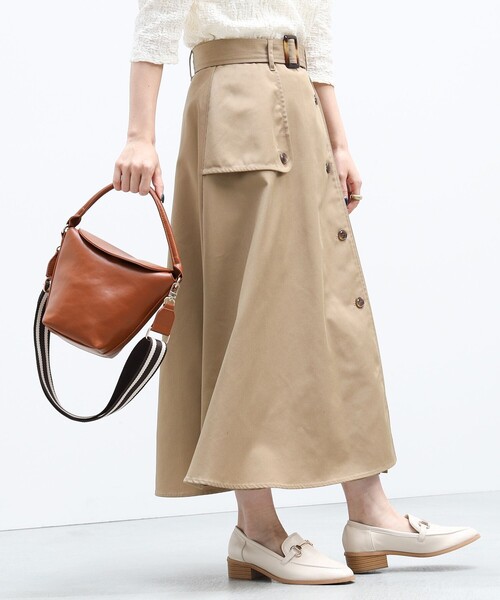 BEAMS HEART（ビームスハート）の「BEAMS HEART / プリーツミックス トレンチスカート（スカート・レディース・オリーブ/ベージュ/ネイビー・MEDIUM/SMALL）」の17枚目の写真
