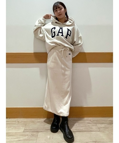 GAP（ギャップ）の「GAPアーチロゴ オーバーサイズ パーカー