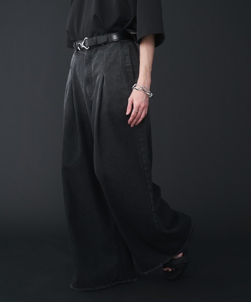 KUUUPY(クーピー)の「Gradation Cut-Off Denim Pants - グラデーションカットオフデニムパンツ(デニムパンツ・メンズ・ブラック/ブルー・SMALL/MEDIUM/LARGE)」の5枚目の写真