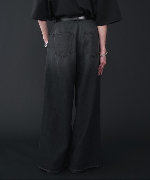 KUUUPY(クーピー)の「Gradation Cut-Off Denim Pants - グラデーションカットオフデニムパンツ(デニムパンツ・メンズ・ブラック/ブルー・SMALL/MEDIUM/LARGE)」の7枚目の写真