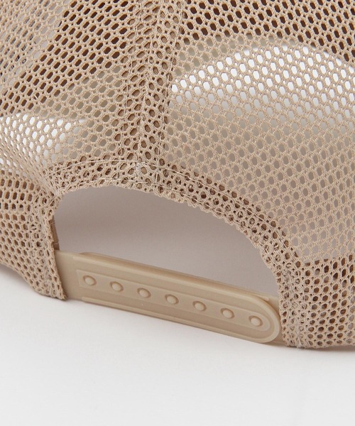 FOREVER 21（フォーエバー トゥエンティーワン）の「97キャップ（キャップ・レディース・ブラウン・FREE）」の4枚目の写真